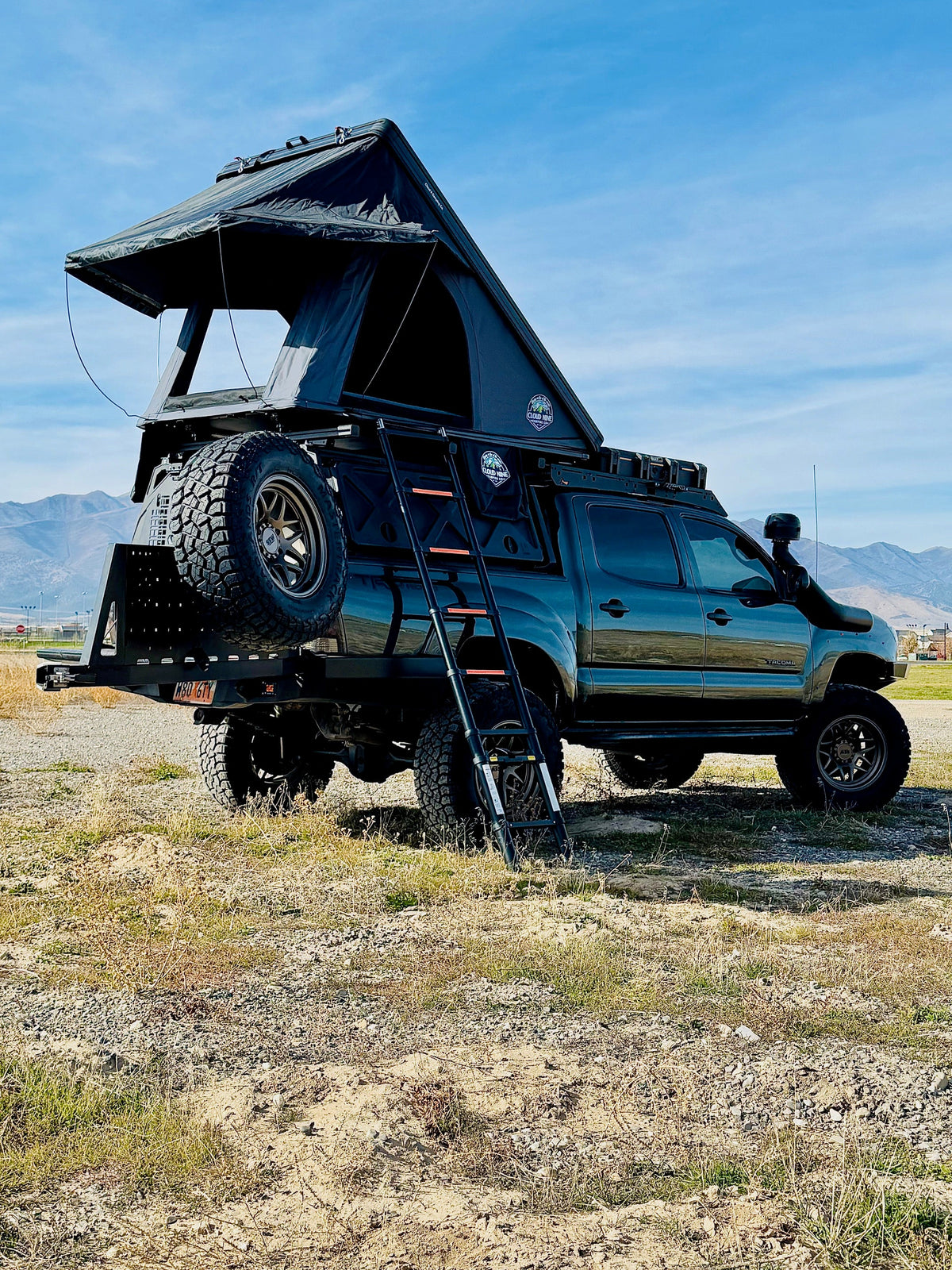 The Ultra-Lightweight, Ultra-Slim Rooftop Tent