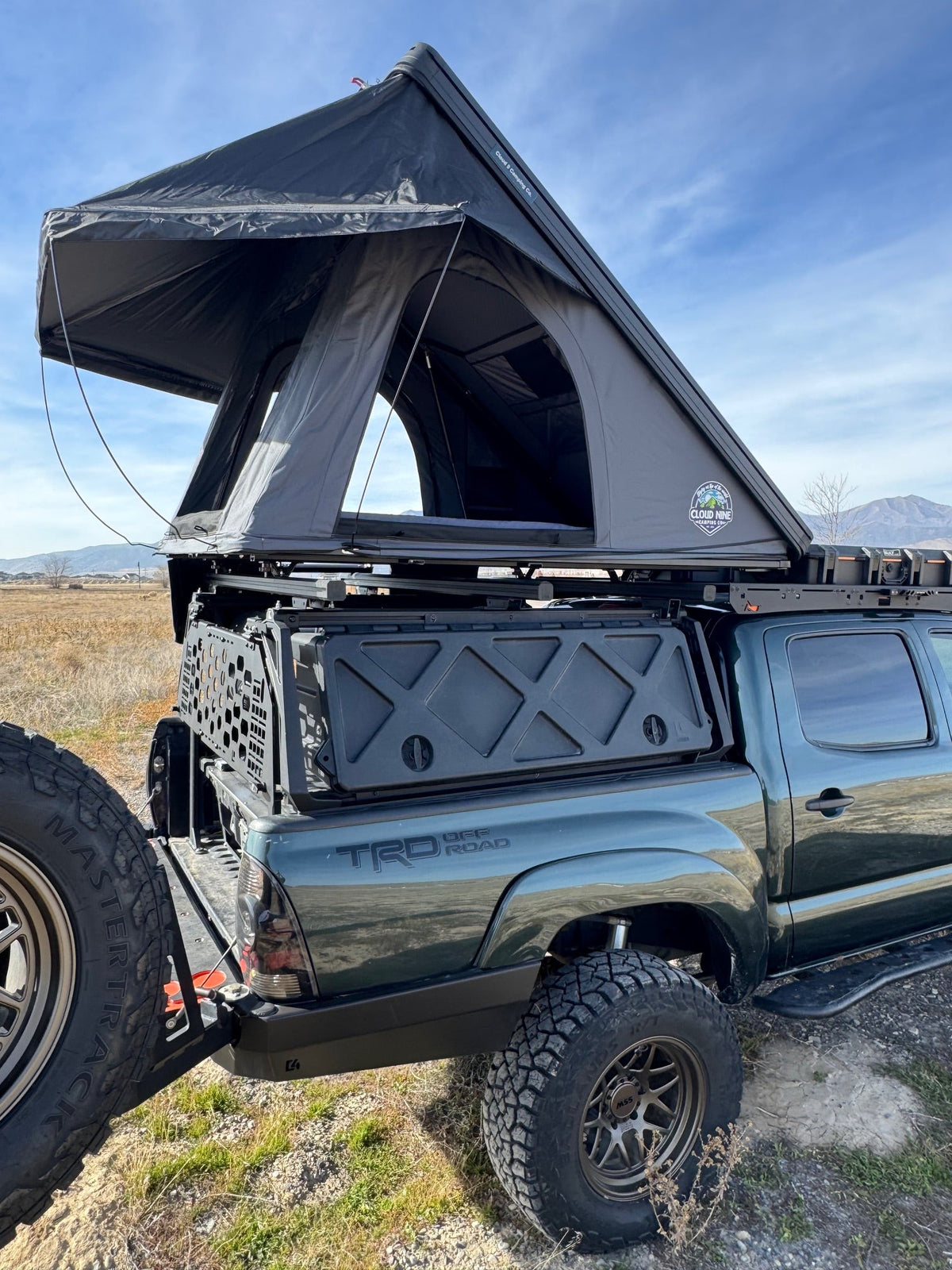 The Ultra-Lightweight, Ultra-Slim Rooftop Tent