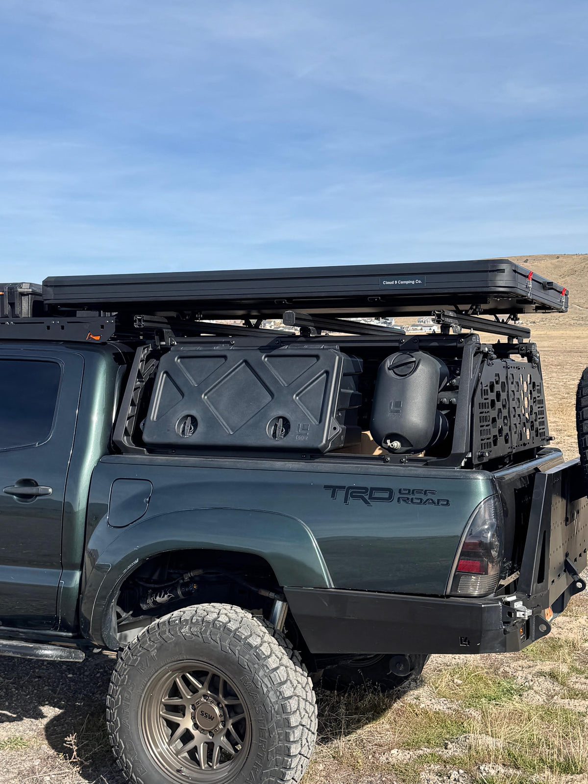 The Ultra-Lightweight, Ultra-Slim Rooftop Tent